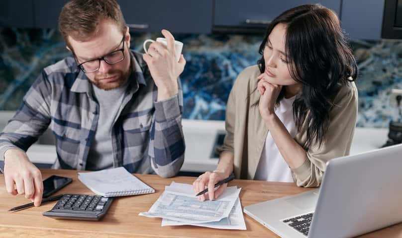 Anxiety Over Financial Situation Talk: 90% Of Americans Experience It According To Survey