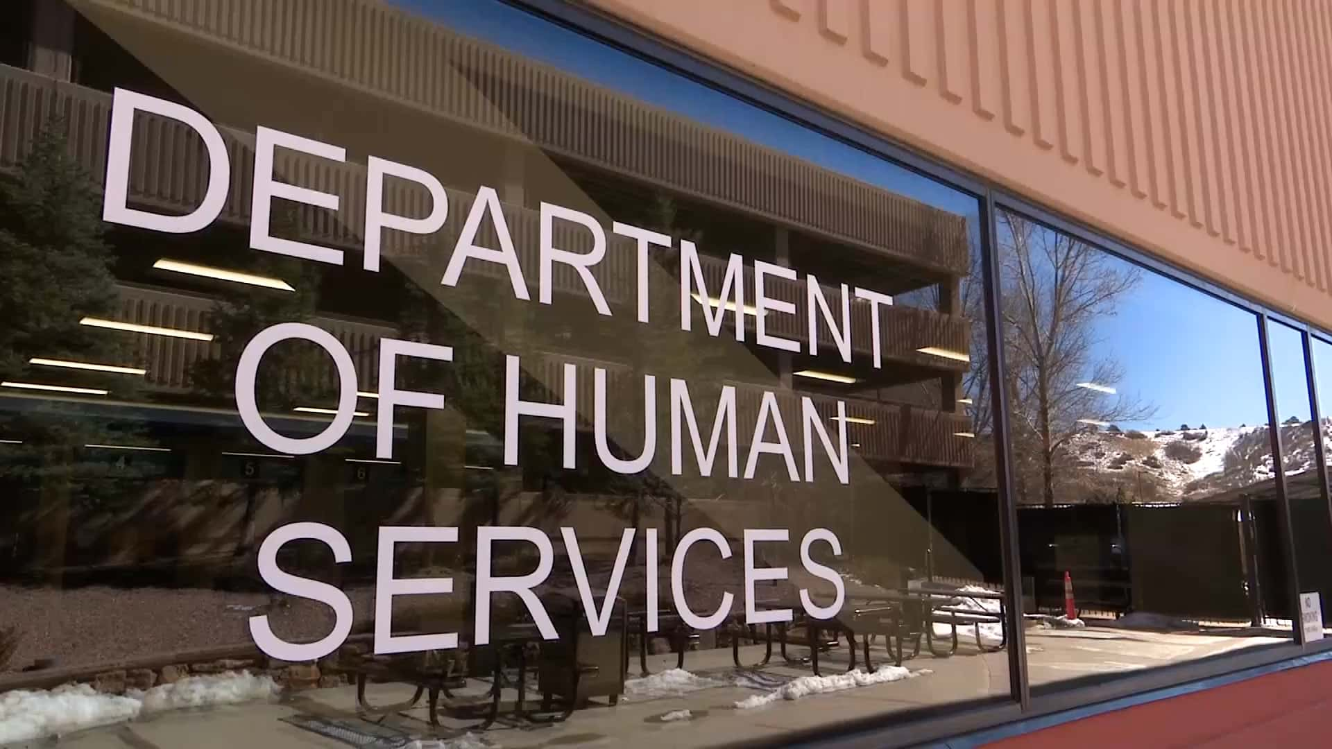 El Paso County DHS Faces Backlog of 2,000 Applications for Food Stamp Recertification