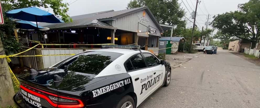 1 Killed And 6 Injured After A Man Open Fires Inside A Restaurant in Mississippi