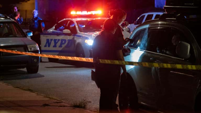 In Manhattan, a car attacked an NYPD officer