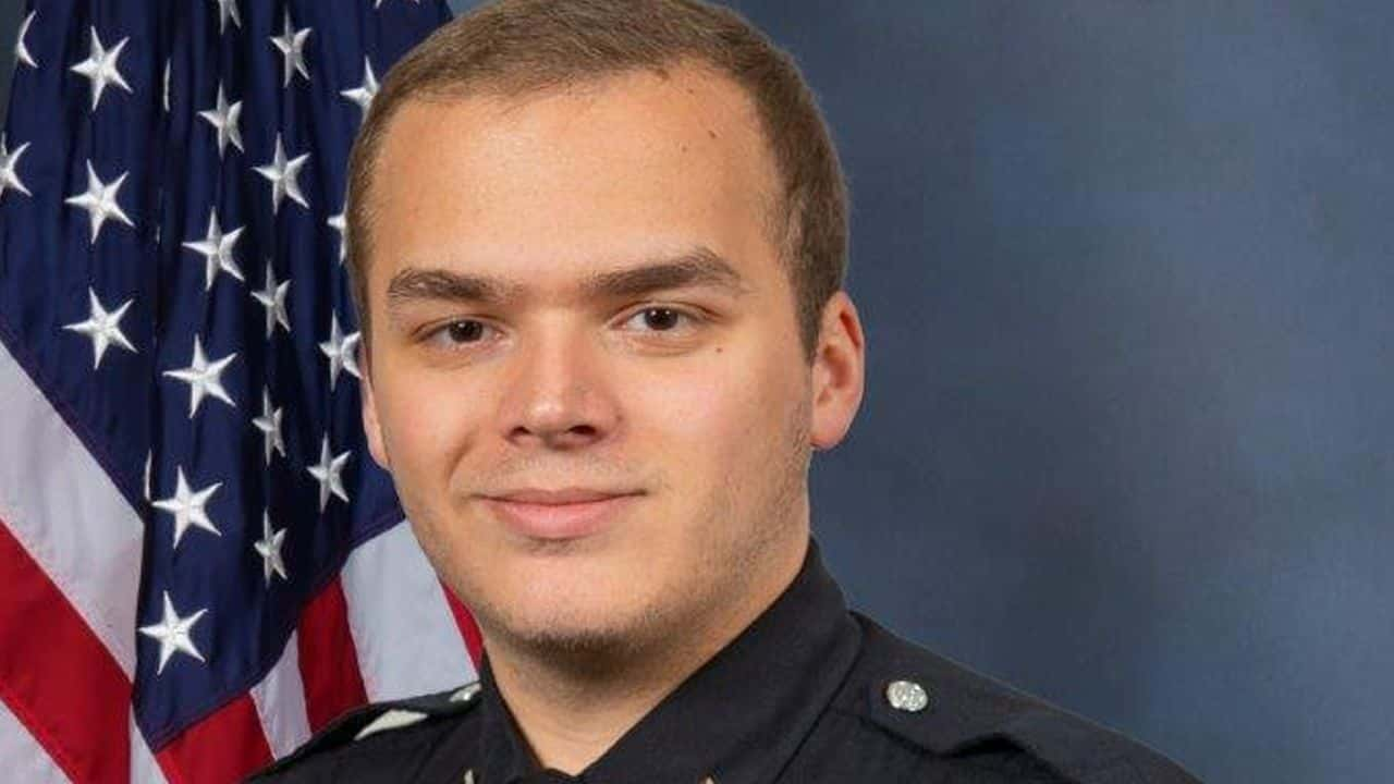 The Rookie Police Officer Who Stops Louisville Bank Shooter Is Off A Ventilator And Shows Neurological Improvement