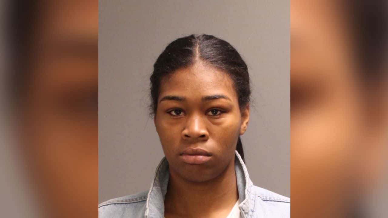 21-Year-Old Woman Arrested After Helping 2 Inmates Escape, 1 Still On The Run