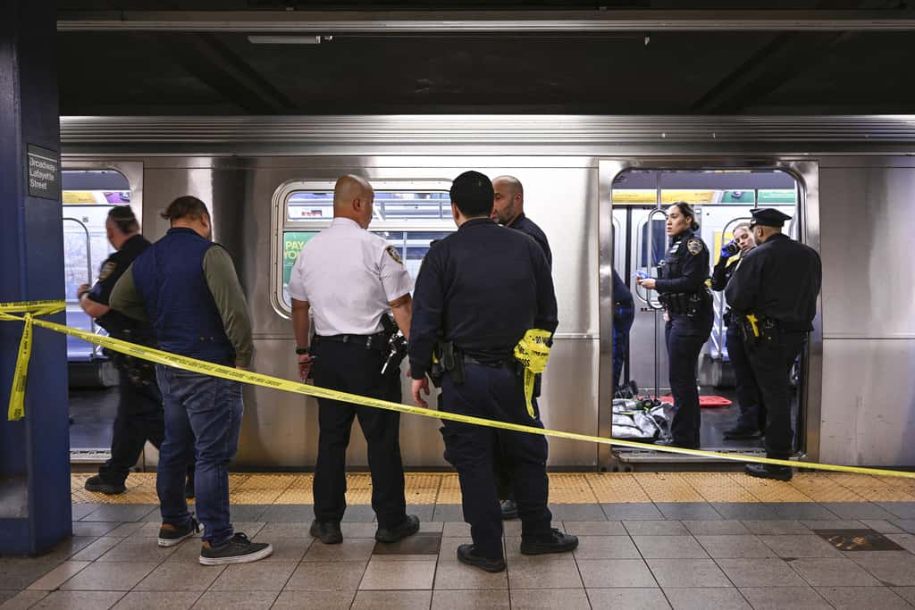 Death of Michael Jackson Impersonator in New York City Subway Raises Controversy and Sparks Calls for Justice