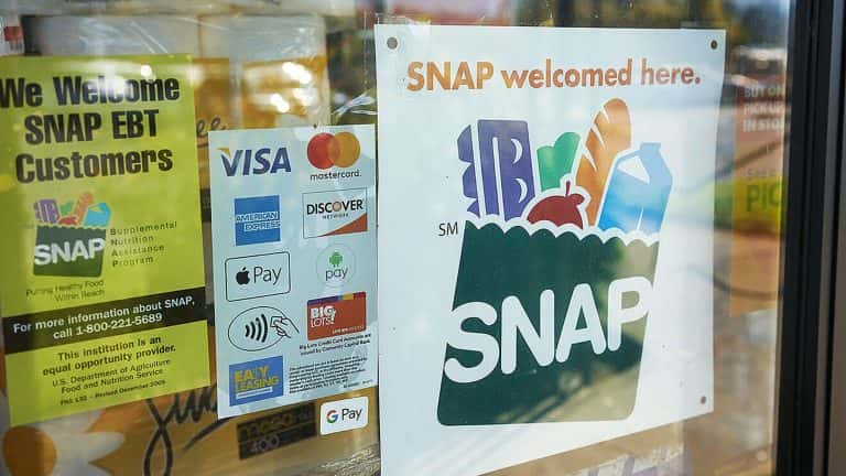 Which SNAP benefit programs for food stamps are issuing their final June payouts this week