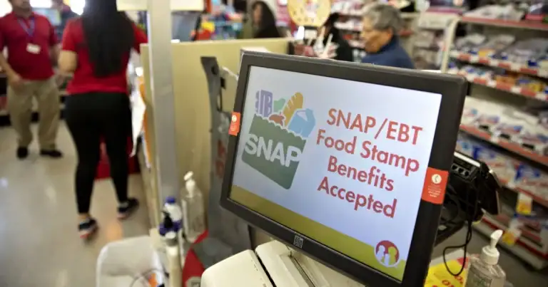 Food stamps: A single bill might provide the SNAP program billions