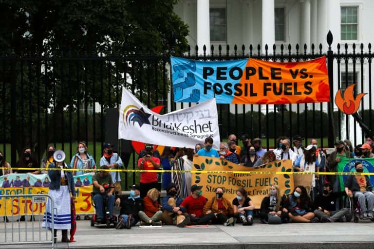 Study Reveals Financial Losses: Climate Campaigners Call for Pension Funds to Divest from Fossil Fuels