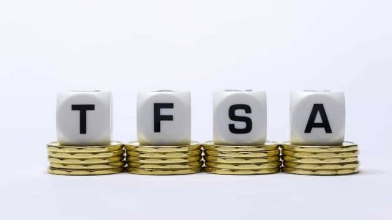 TFSA Can Invest In Stocks That Can Help Earn Tax-Free Cash Monthly