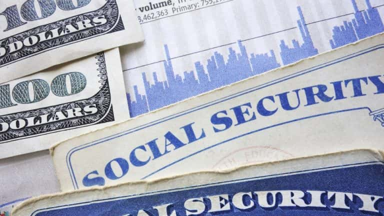 Social Security news: Today, millions of people will get direct payments totaling up to $4,555