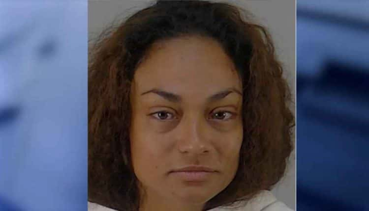 Florida Woman Arrested For Lewd Behavior At Dollar General Store ...