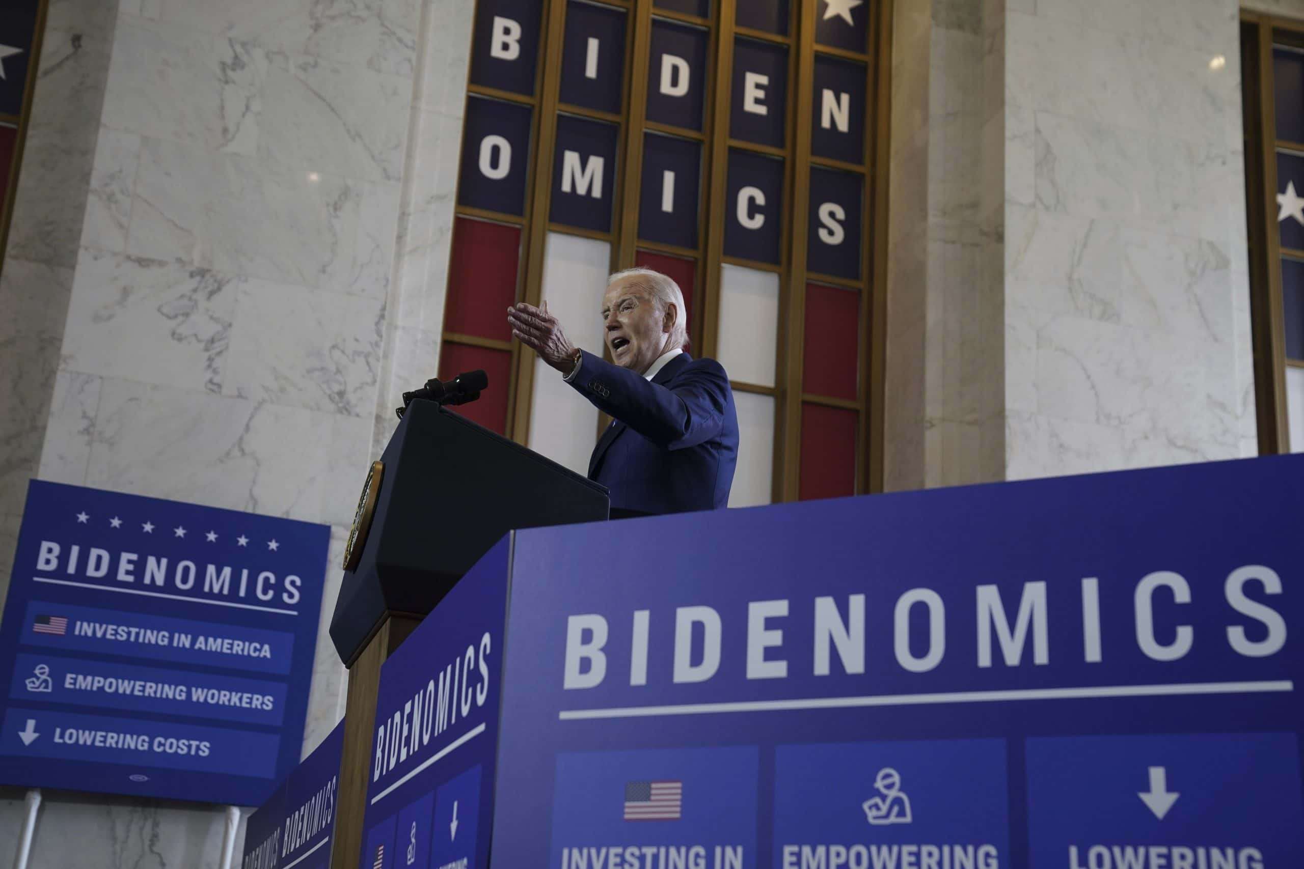 Low Polling Rate Continues to Haunt “Bidenomics” Despite Economic Progress, Says Chief Economic Adviser