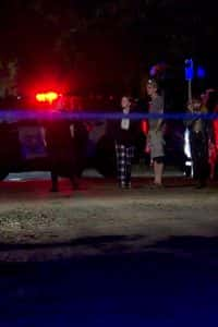 Minneapolis Police Are Looking For Suspects In A Backyard Shooting That Killed One Person And Injured Six 