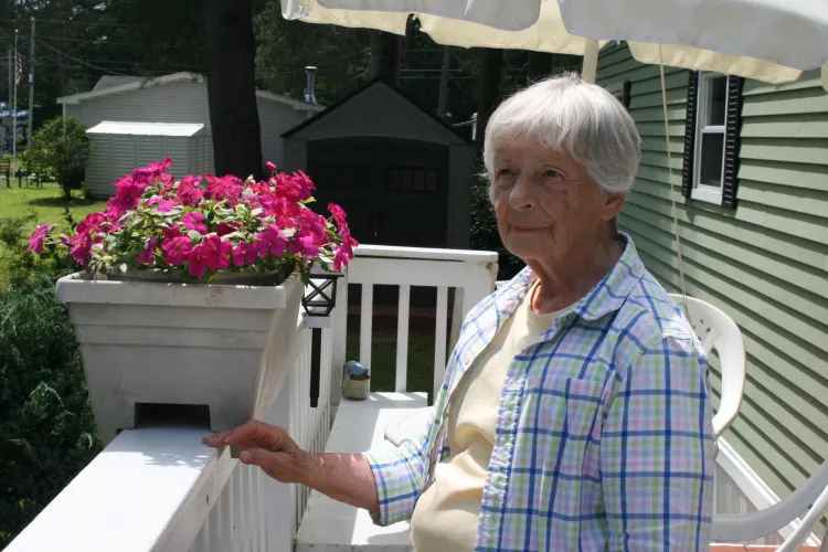 87-Year-Old Marjorie Perkins Fends Off Teenage Attacker