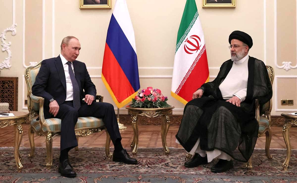 Russia’s Military Stands Firm on Iran Cooperation