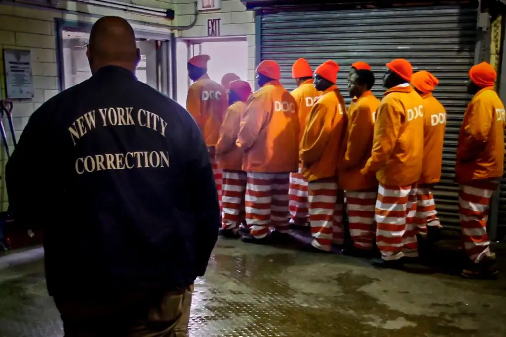 Corrections Officer At Nyc’s Rikers Island Was Captured On Camera Bragging About Abusing A