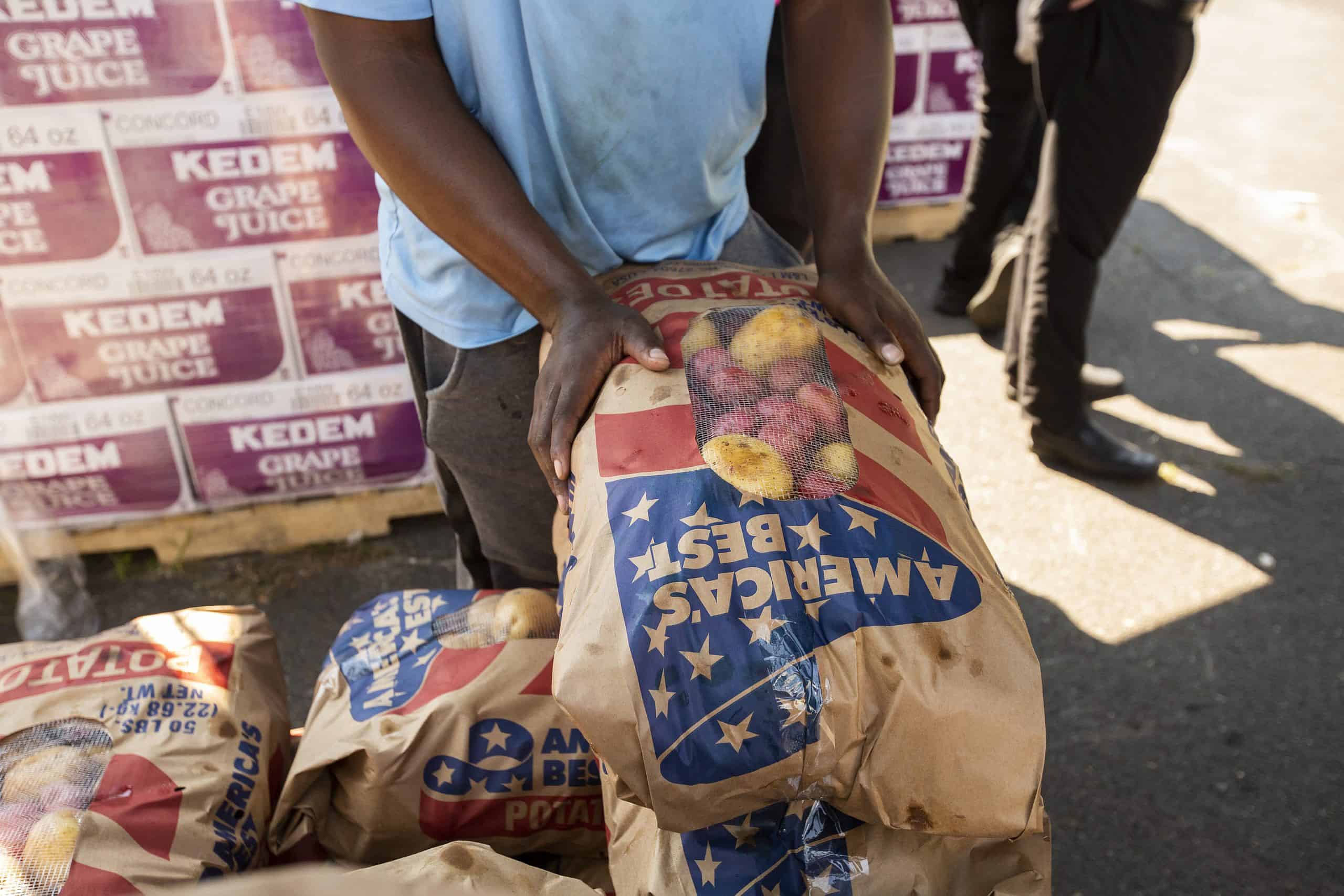 Met Council Rallies to Serve 200,000 Ahead of High Holy Days, Easing Food Insecurity in Tri-State Area