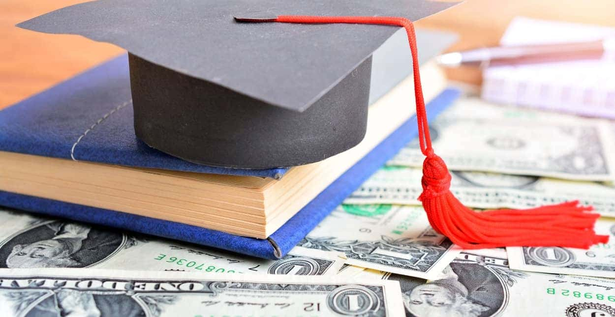 Resumption of Student Loan Payments Sparks Concerns for Credit Scores and Financial Stability