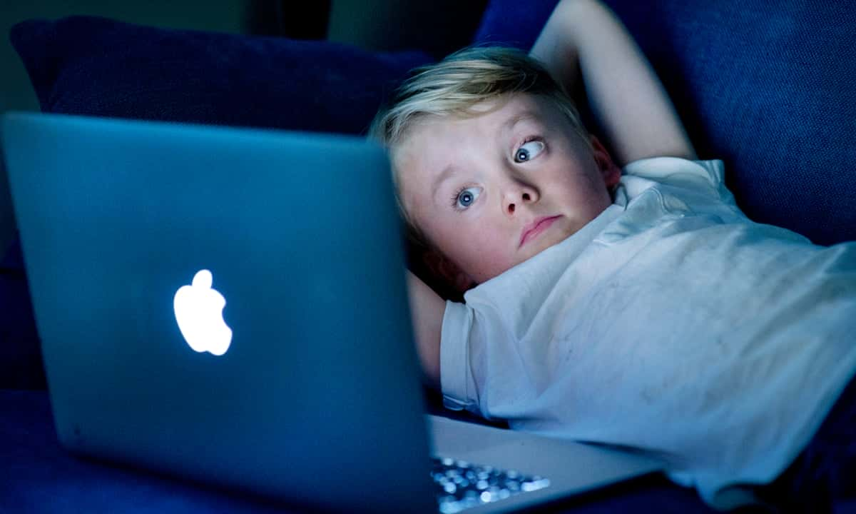 How Symptoms Of Too Much Screen Time Increase Possibility Of Developmental Delays For Young Children