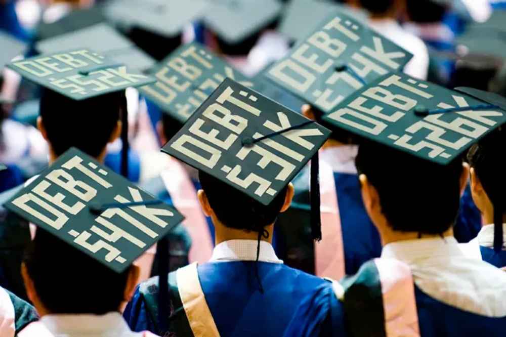 Parents Empower Students to Avoid College Debt 