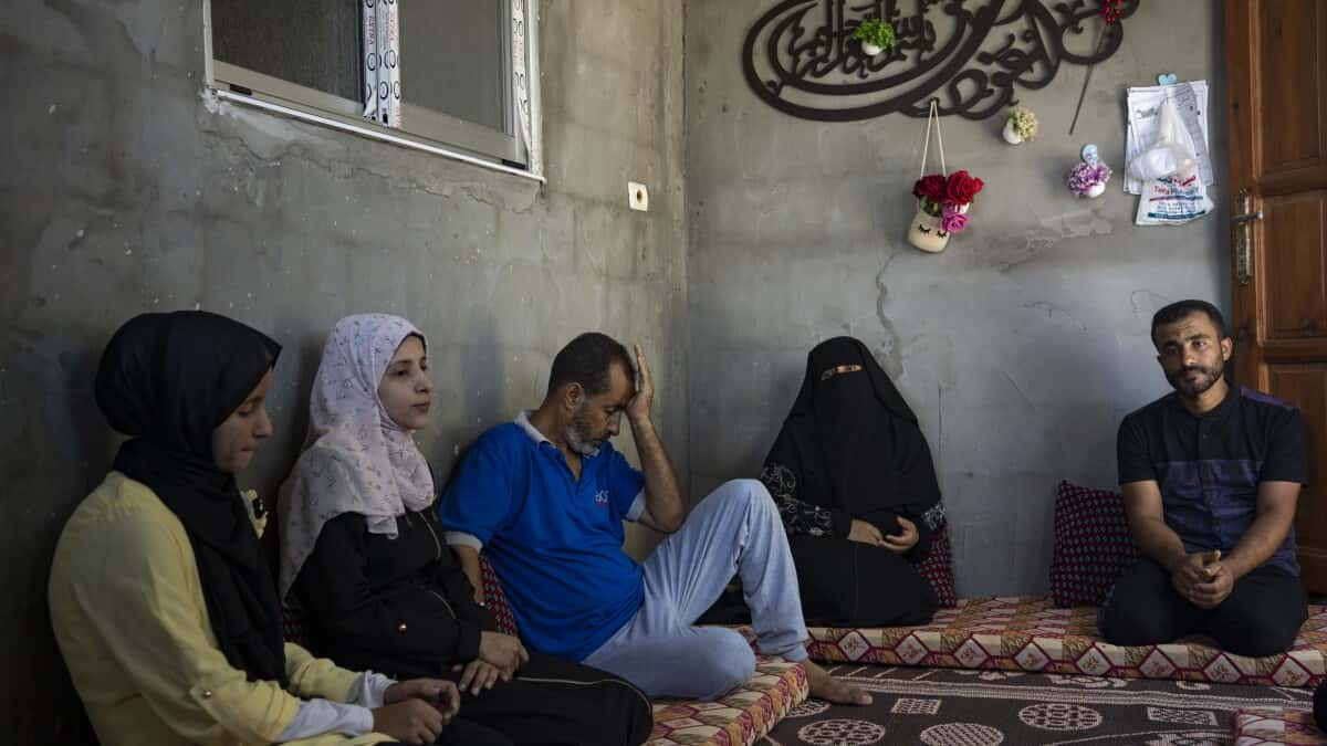 Israeli Fighter Jets: Gaza Housing Project Stalled Amidst Rivalry, Leaving Families in Limbo