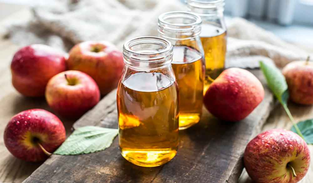 Unlocking the Potential: Bragg’s Apple Cider Vinegar and Its Reported Health Benefits Explored