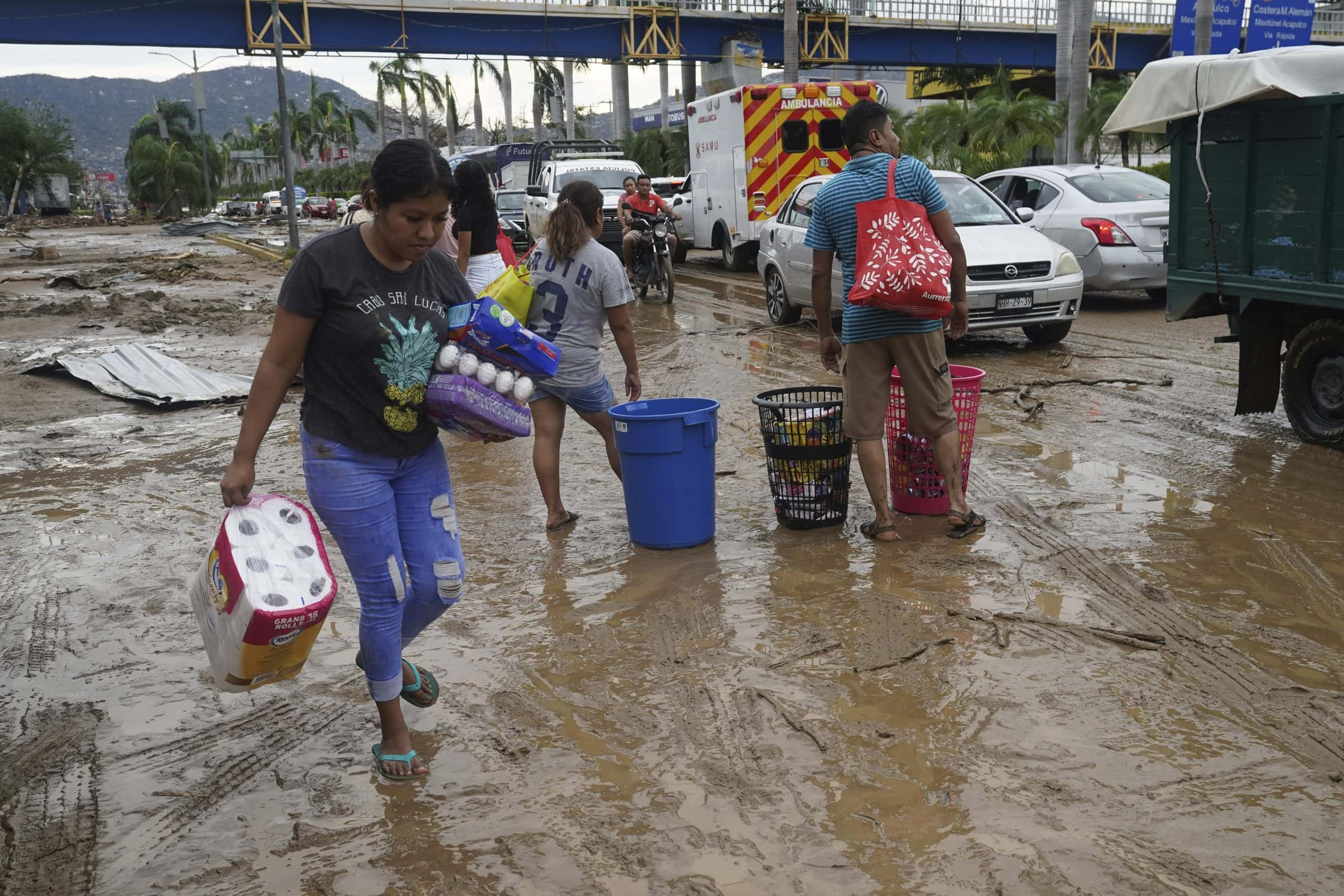 Category 5 Storm Otis Devastates Acapulco, Residents in Desperate Need of Aid