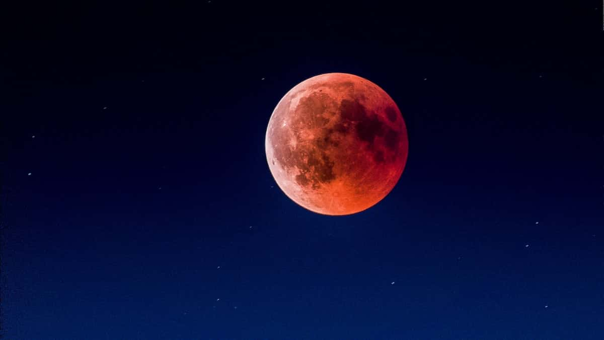 Partial Lunar Eclipse to Grace Eastern Hemisphere Skies