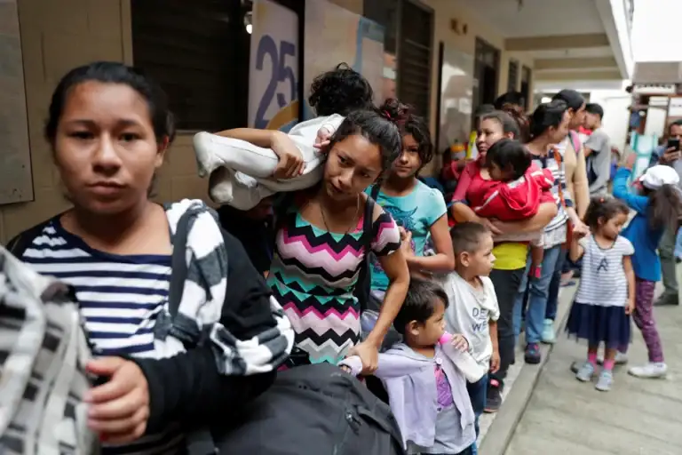 Currently, migrants from Chicago are making their way back to Venezuela