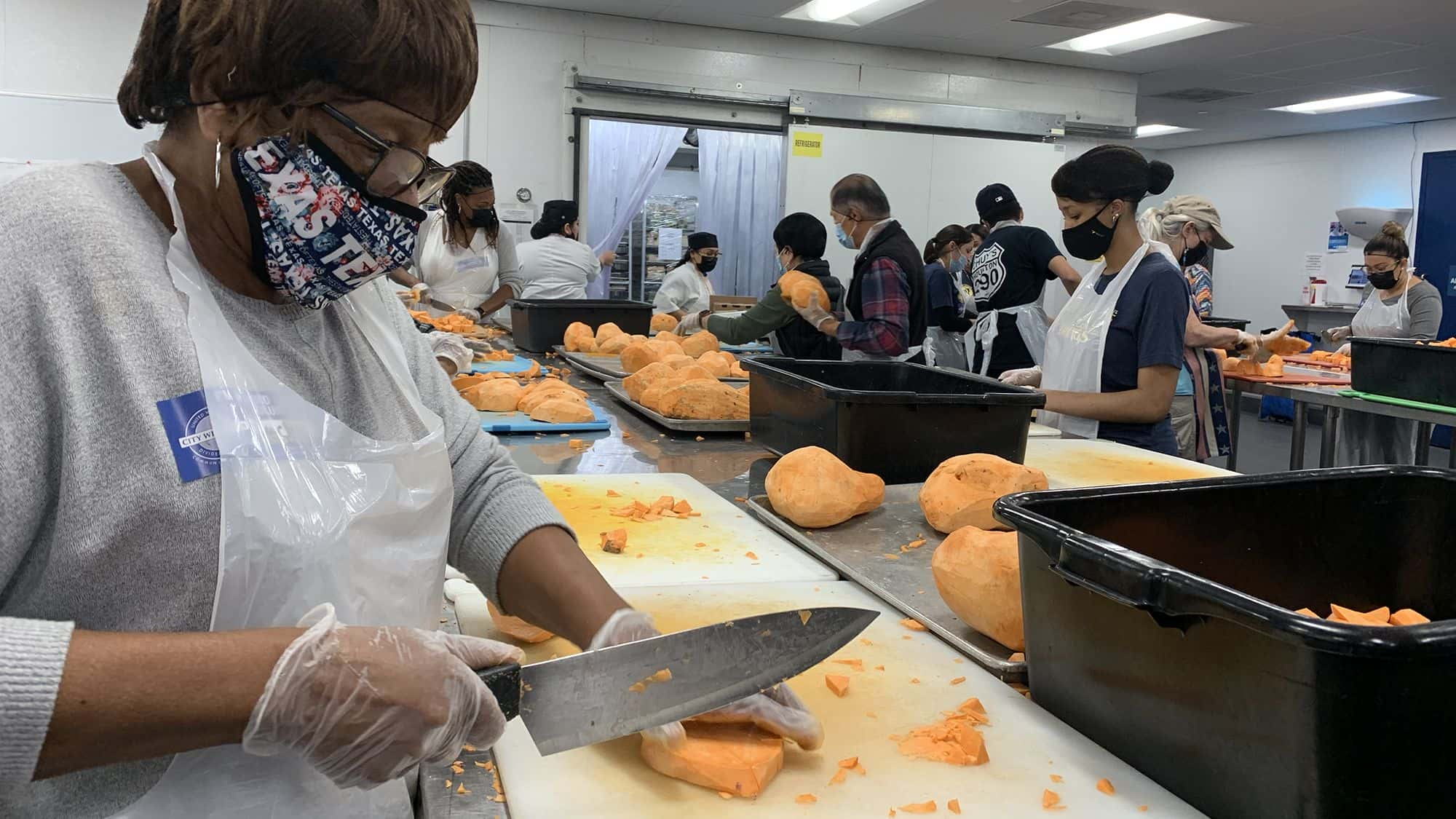 Houston Food Bank Grapples with Soaring Thanksgiving Demand Amid Economic Challenges