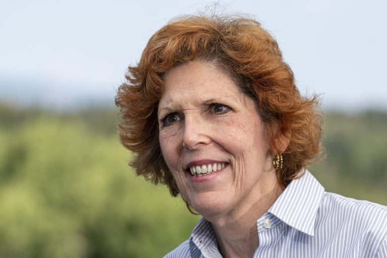 Loretta Mester Voices Caution Amidst Lower Inflation Reports, Undecided on Future Rate Moves