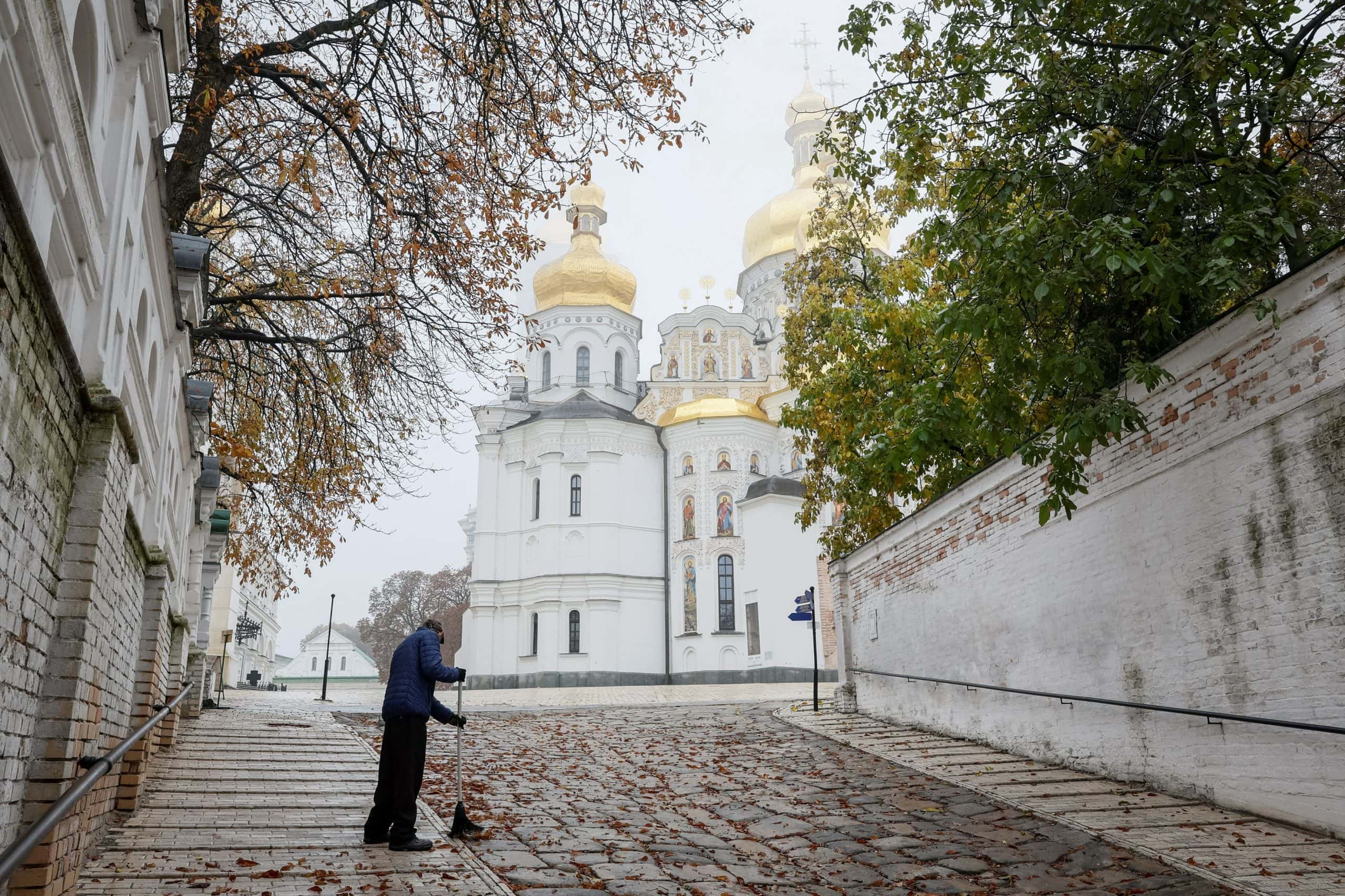 Ukrainian Orthodox Church Enlists US Lobbyist Amidst Rising Tensions, Faces Allegations of Religious Persecution as Legislation Threatens Ban