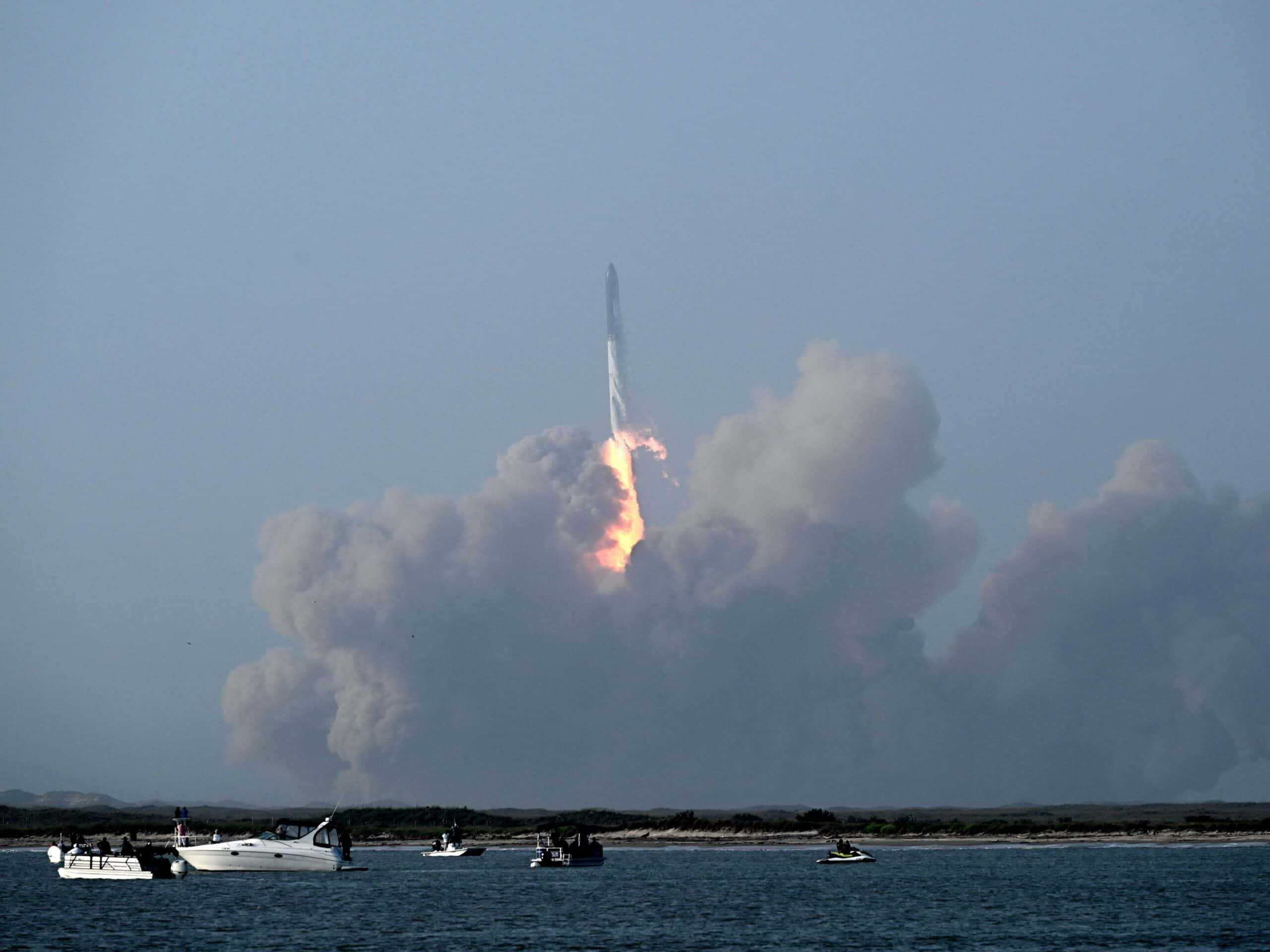 SpaceX Starship Mission Encounters Setbacks in Unsuccessful Test Launch