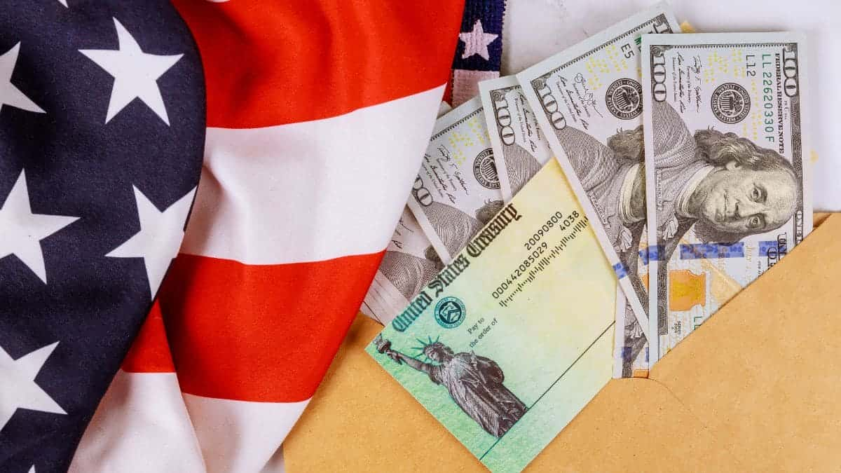 US Stimulus Checks Bring Financial Relief to Ten States in November 2023