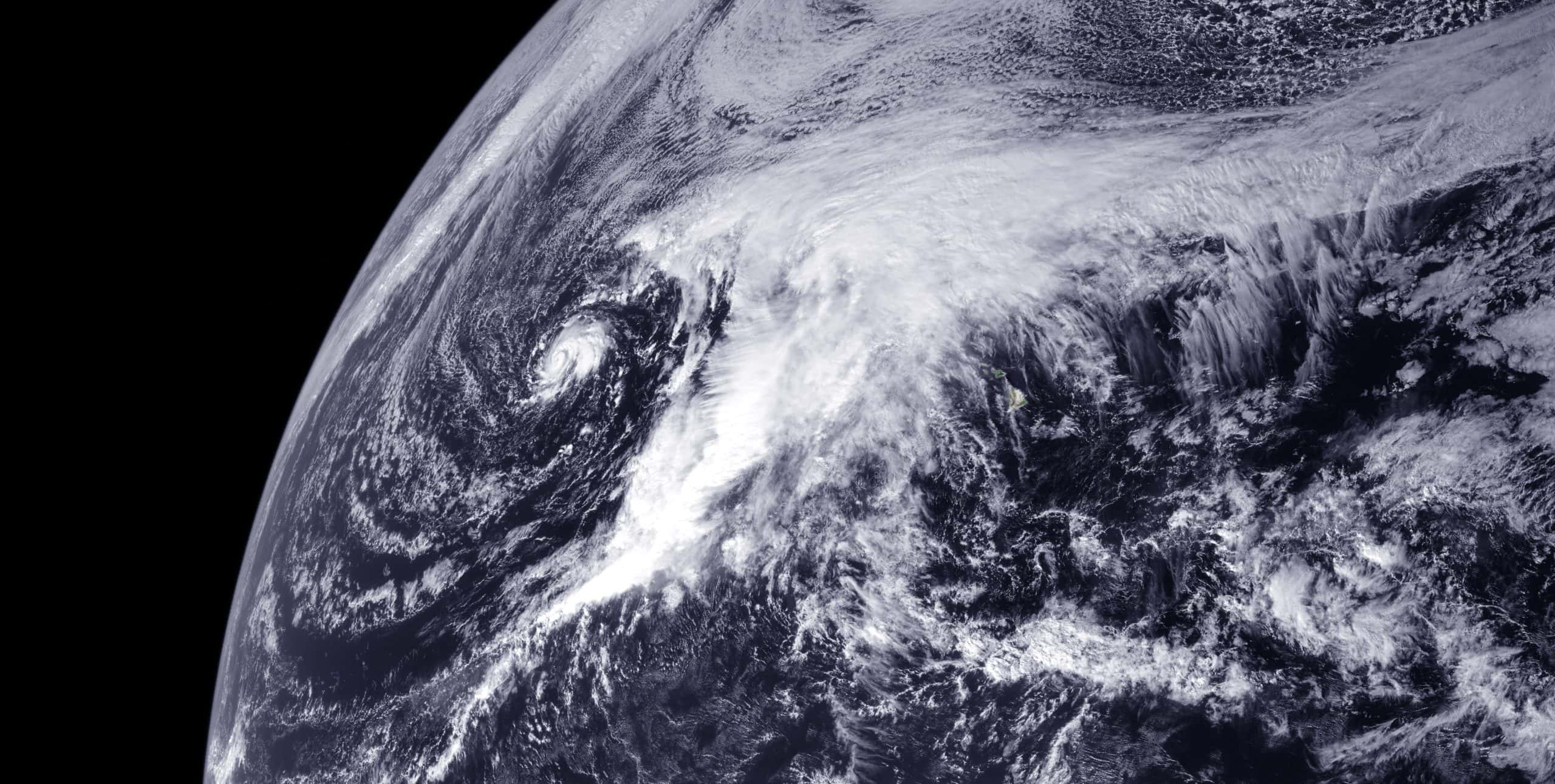 Kona Low Storm Threatens East, West Coasts, and Hawaii with Torrential Rainfall and Flood Risks