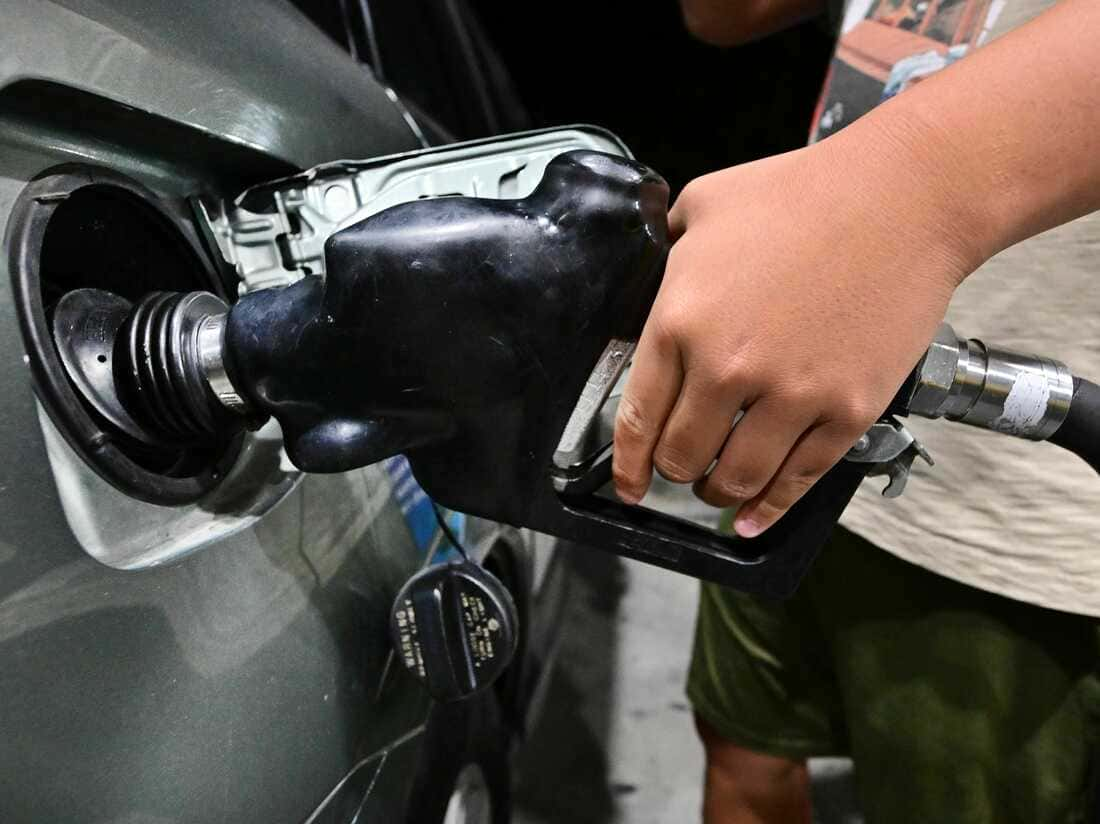 Gas Prices Fell Contributing to U.S. Inflation Moderation in November, Supporting Federal Reserve's Stance on Interest Rates