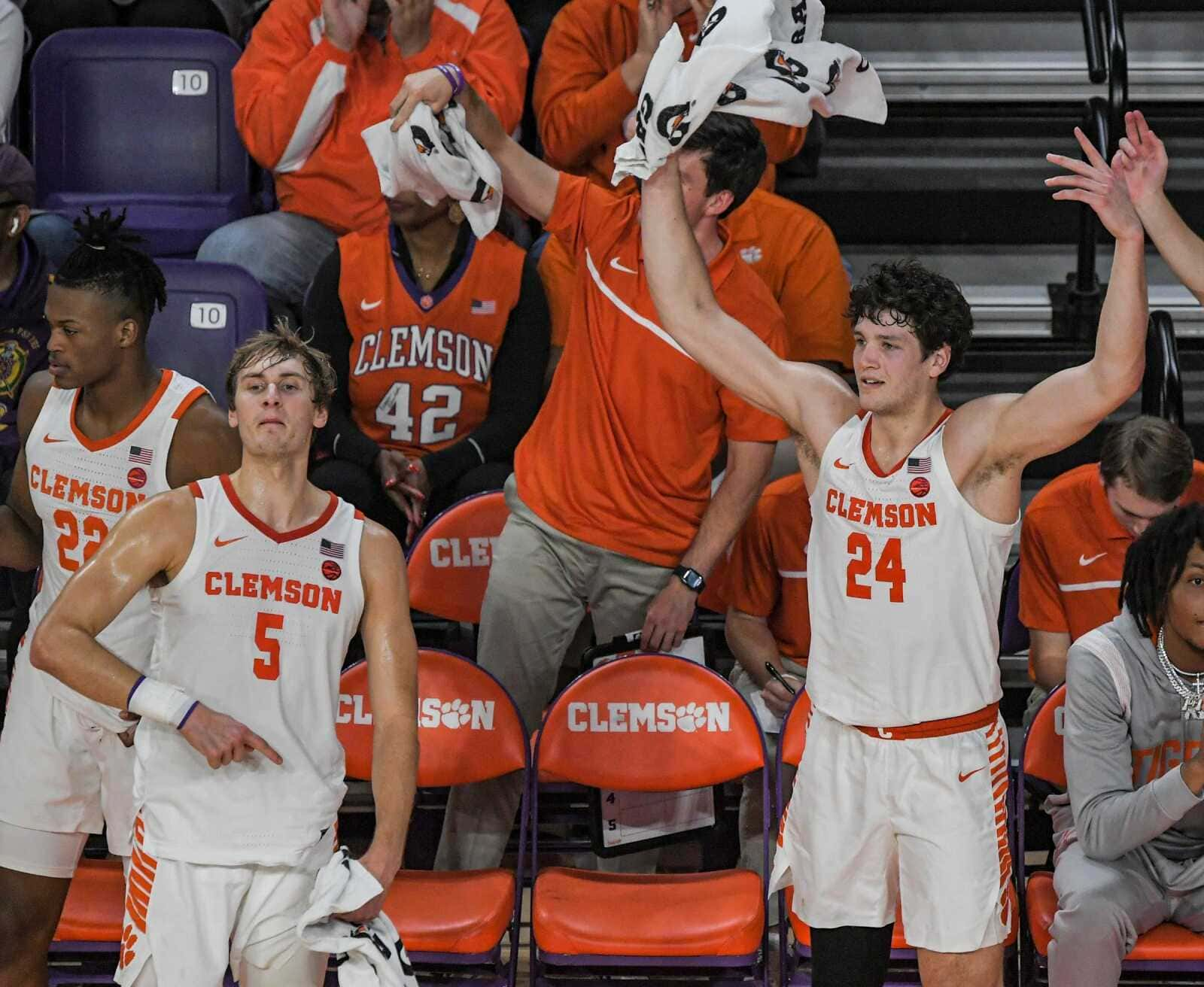 Clemson Tigers Roar to Victory: Unbeaten Streak Continues with 74-66 Win Over TCU in Canada