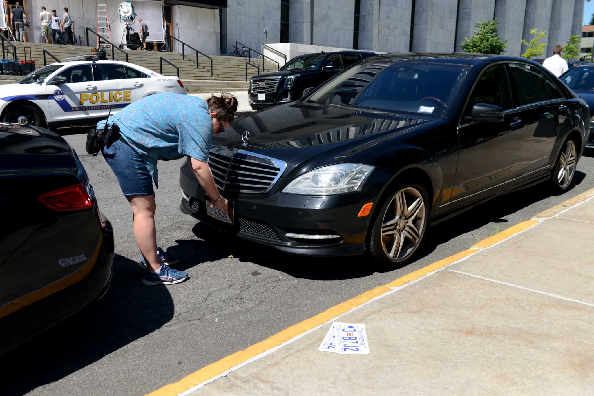 Every year, cars with disguised license plates cost NYC $108 million