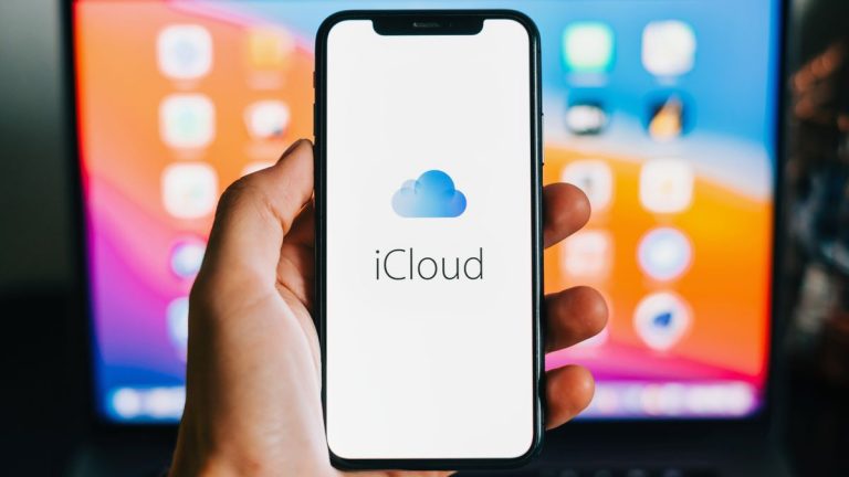 iCloud down upgrades are driving thousands of customers to “freak out” as problems develop with Apple email and login