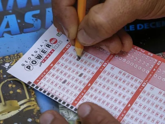 Lottery Winner Strategically Delays Claiming $50,000 Prize to Keep Jackpot Low Profile