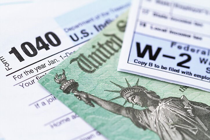 Virginia income tax return (Photo: CNBC)