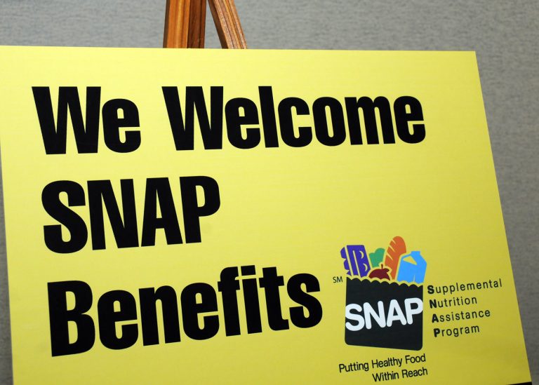 Smart Buying Advice for SNAP Recipients: How to Extend Your Budget for 2024