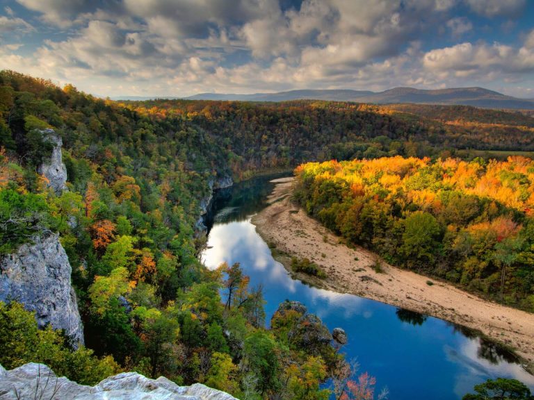 Top 10 Arkansas Camping Spots: Immerse Yourself in Nature’s Beauty and Outdoor Adventures