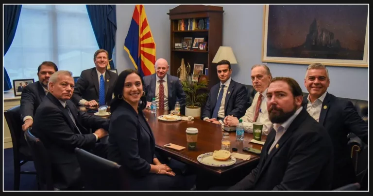 9 Members of Congress from Arizona hold bipartisan breakfast meeting