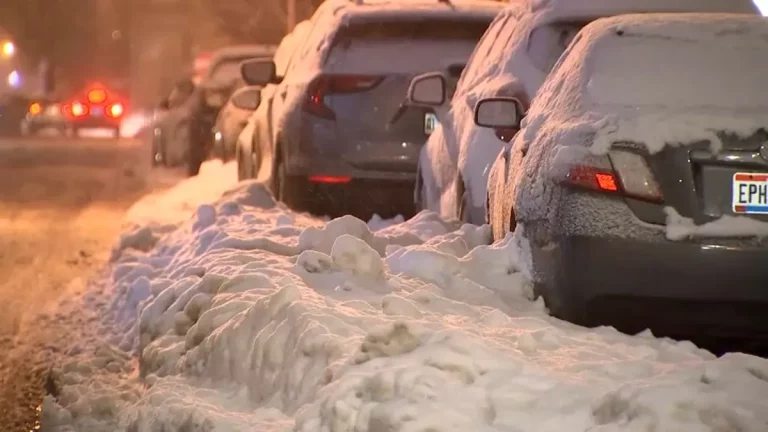 Chicago’s Snowstorm Warning: Roads Will Be Dangerous – Are You Ready