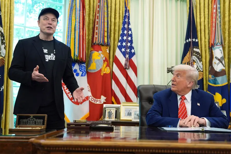 Elon Musk Slams Trump’s New Spending Bill: “It’s a Disgusting Abomination”